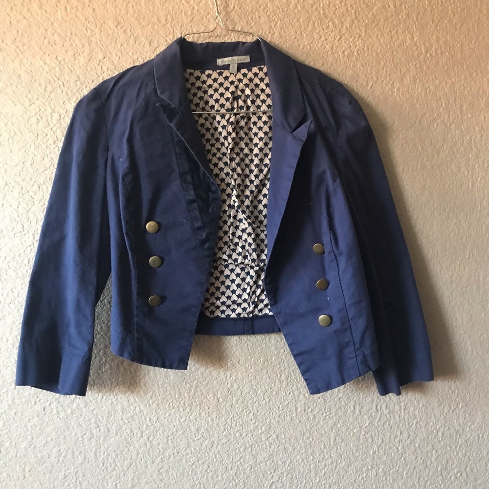 Cropped sleeve coat